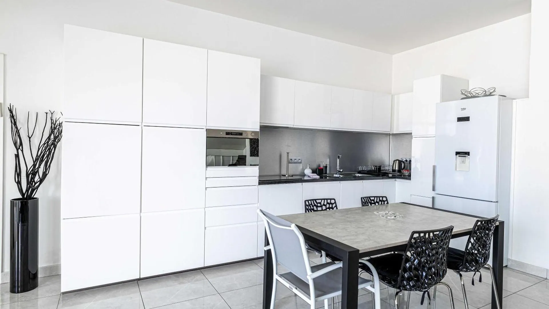 Apartment Luxury Penthouse 120 M2 In The Heart Of Cannes