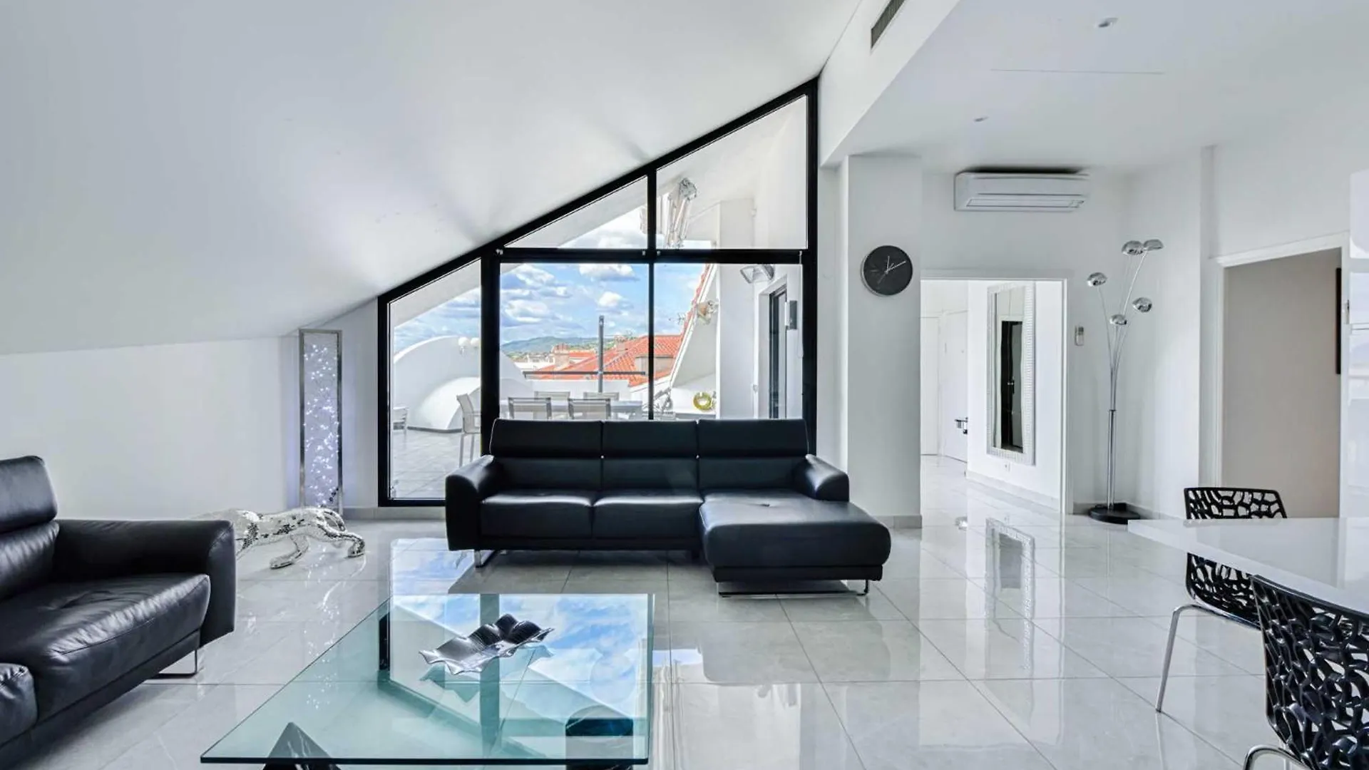 Luxury Penthouse 120 M2 In The Heart Of Cannes 0*,  France